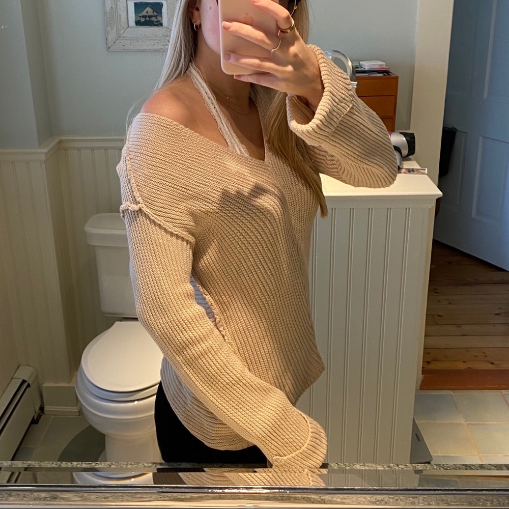Princess polly v neck sweater - Picture 1 of 3